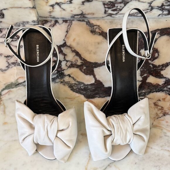 Balenciaga Leather Bow Sandals - Picture 2 of 7